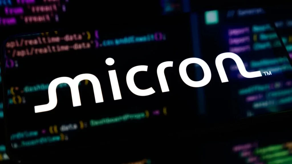 Micron Stock Outlook: Baird Sets $1,520 Target as MU Eyes $1,600