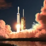 SpaceX Stock Rises as Morgan Stanley Backs $300 Target