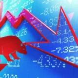 Stock Market Crash Warning as Valuations Echo the Dot-Com Bubble